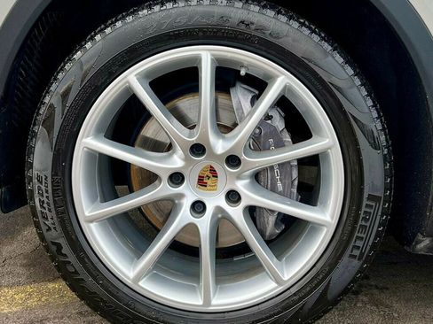 Used 2019 Porsche Cayenne image 31