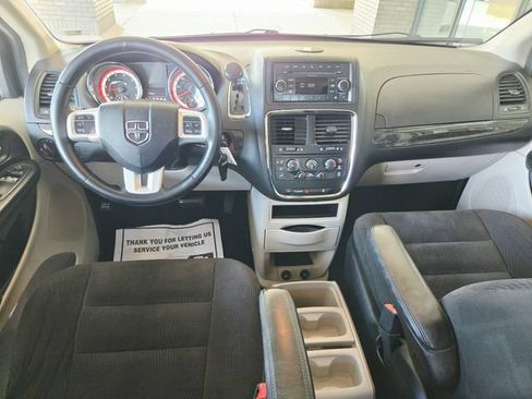 Used 2015 Dodge Grand Caravan SE w/ Quick Order Package 29E SE FWD image 10