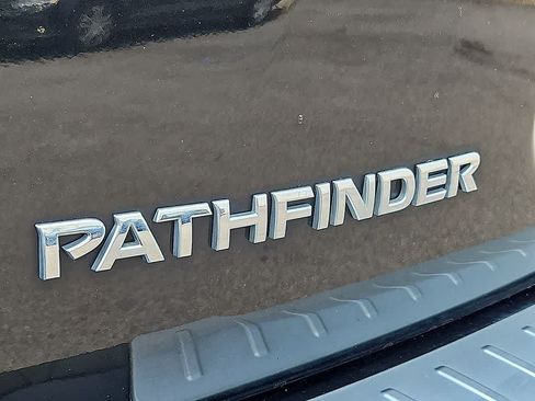 Used 2017 Nissan Pathfinder Platinum w/ Midnight Edition Package FWD image 35