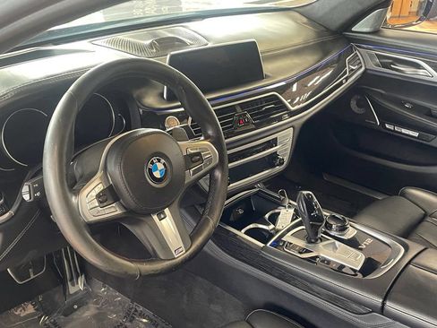 Used 2018 BMW M760i xDrive w/ Luxury Rear Seating Package AWD/4WD image 19