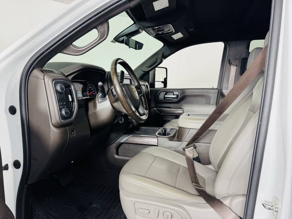 Used 2022 Chevrolet Silverado 2500 LTZ w/ LTZ Premium Package RWD image 5