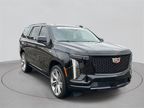 Certified 2025 Cadillac Escalade Sport Platinum w/ LPO, Floor Liner Package image 3