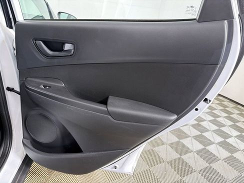 Used 2023 Hyundai Kona SE FWD image 16