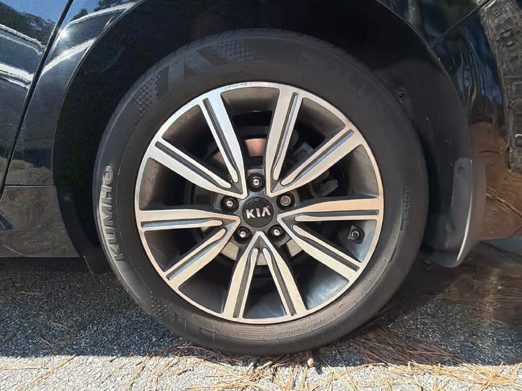 Used 2020 Kia Optima Premium FWD image 4