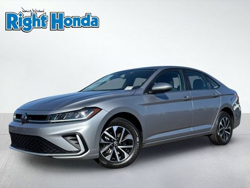 Used 2025 Volkswagen Jetta S FWD image 2
