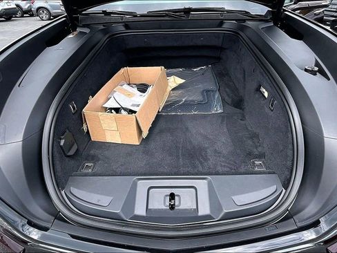 Certified 2025 Cadillac Escalade IQ Luxury 2 w/ LPO, Premium Carpet Package AWD/4WD image 31