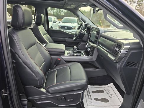 Used 2023 Ford F150 Lariat w/ Trailer Tow Package image 14