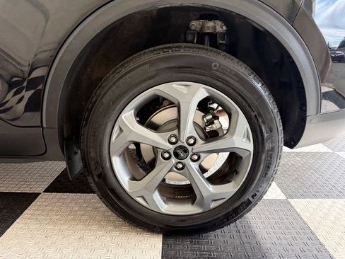 Used 2025 Ford Escape ST-Line Select AWD/4WD image 11