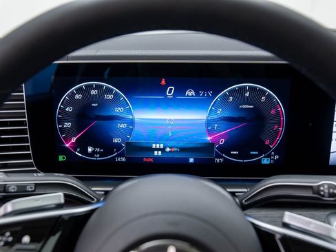 New 2026 Mercedes-Benz GLS 450 4MATIC image 25