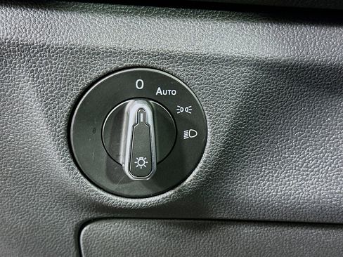Used 2025 Volkswagen Jetta S FWD image 17