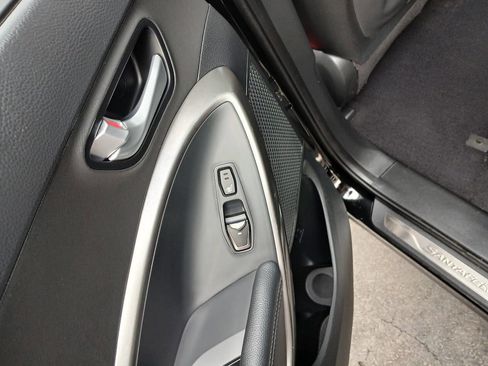 Used 2018 Hyundai Santa Fe FWD image 14