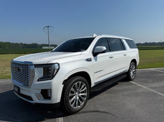 Used 2021 GMC Yukon XL Denali image 1