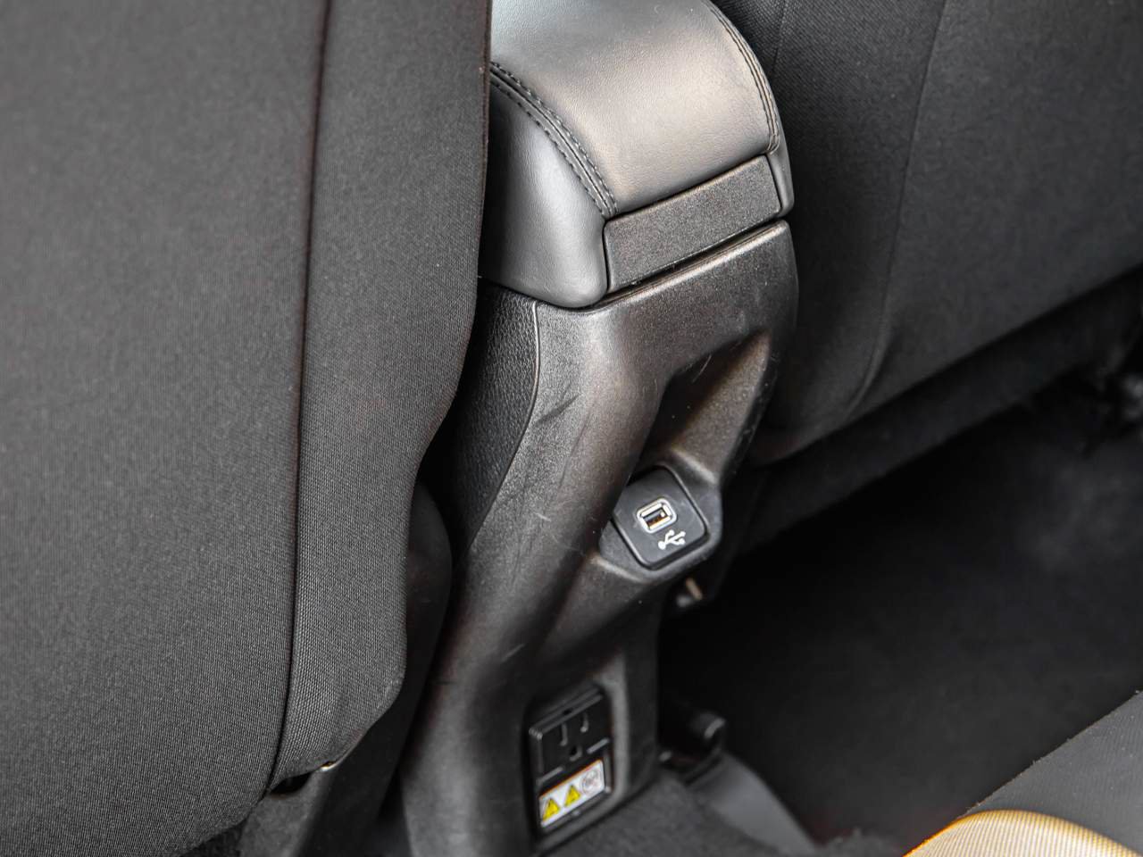 Used 2020 Jeep Renegade Altitude FWD image 20