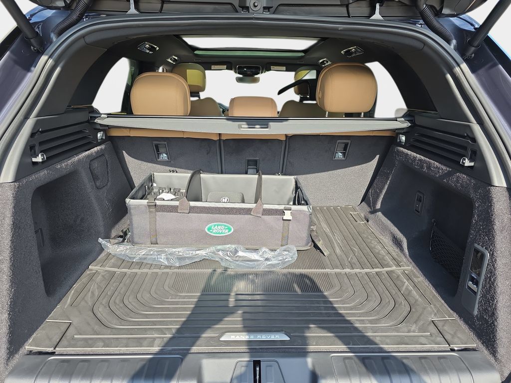 New 2026 Land Rover Range Rover Sport SE AWD/4WD image 10