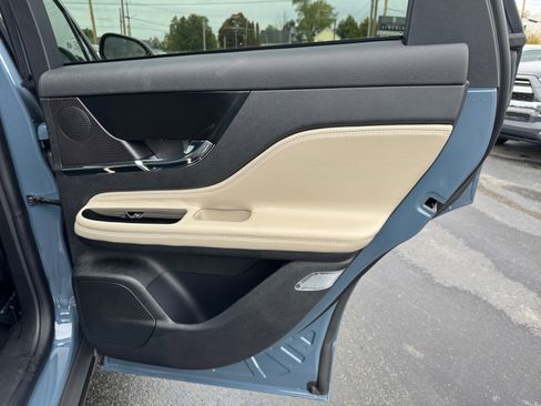 New 2026 Lincoln Corsair Premiere image 27