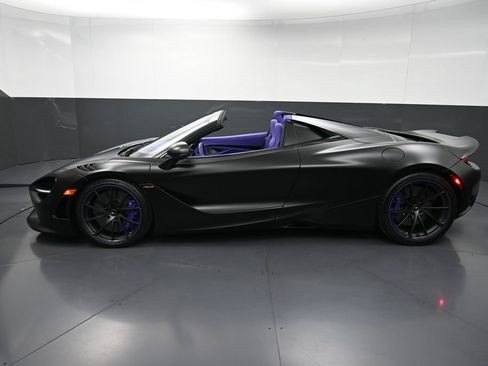 Used 2024 McLaren 750S Spider RWD image 28