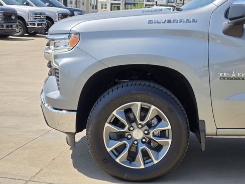 New 2026 Chevrolet Silverado 1500 LT w/ Texas Edition Plus AWD/4WD image 6
