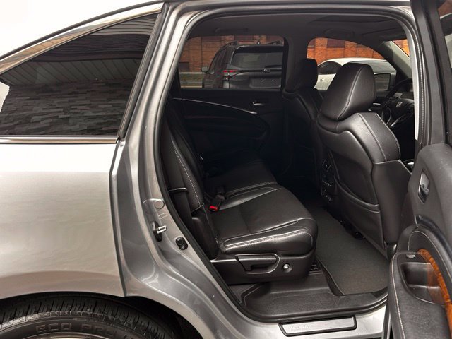 Used 2019 Acura MDX w/ Technology Package AWD/4WD image 16