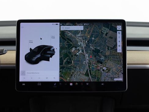 Used 2021 Tesla Model Y Long Range AWD/4WD image 35