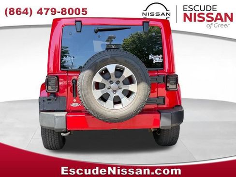 Used 2011 Jeep Wrangler Unlimited Sahara w/ Connectivity Group image 4