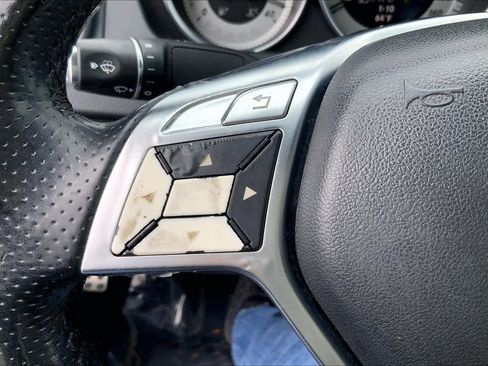 Used 2013 Mercedes-Benz C 250 Sedan image 24