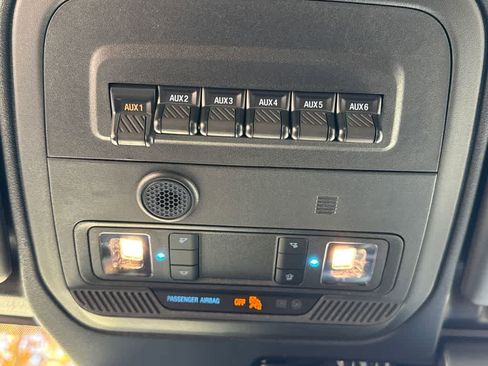 New 2025 Ford Bronco Big Bend w/ Black Diamond Package image 31