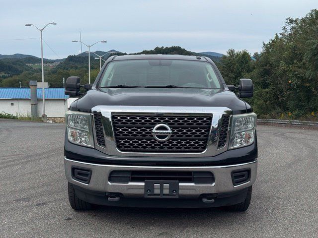 Used 2017 Nissan Titan SV AWD/4WD image 29