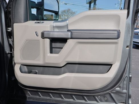 Used 2020 Ford F250 XLT w/ XLT Premium Package image 34