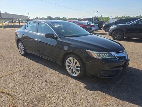 Used 2017 Acura ILX FWD image 4