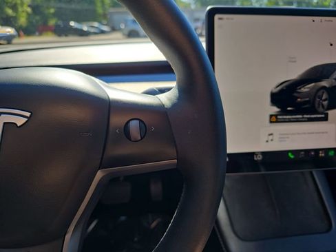Used 2023 Tesla Model 3 Standard Range RWD image 23