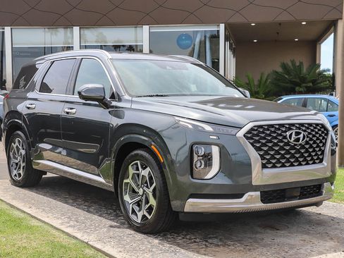 Used 2022 Hyundai Palisade Calligraphy w/ Cargo Package AWD/4WD image 3