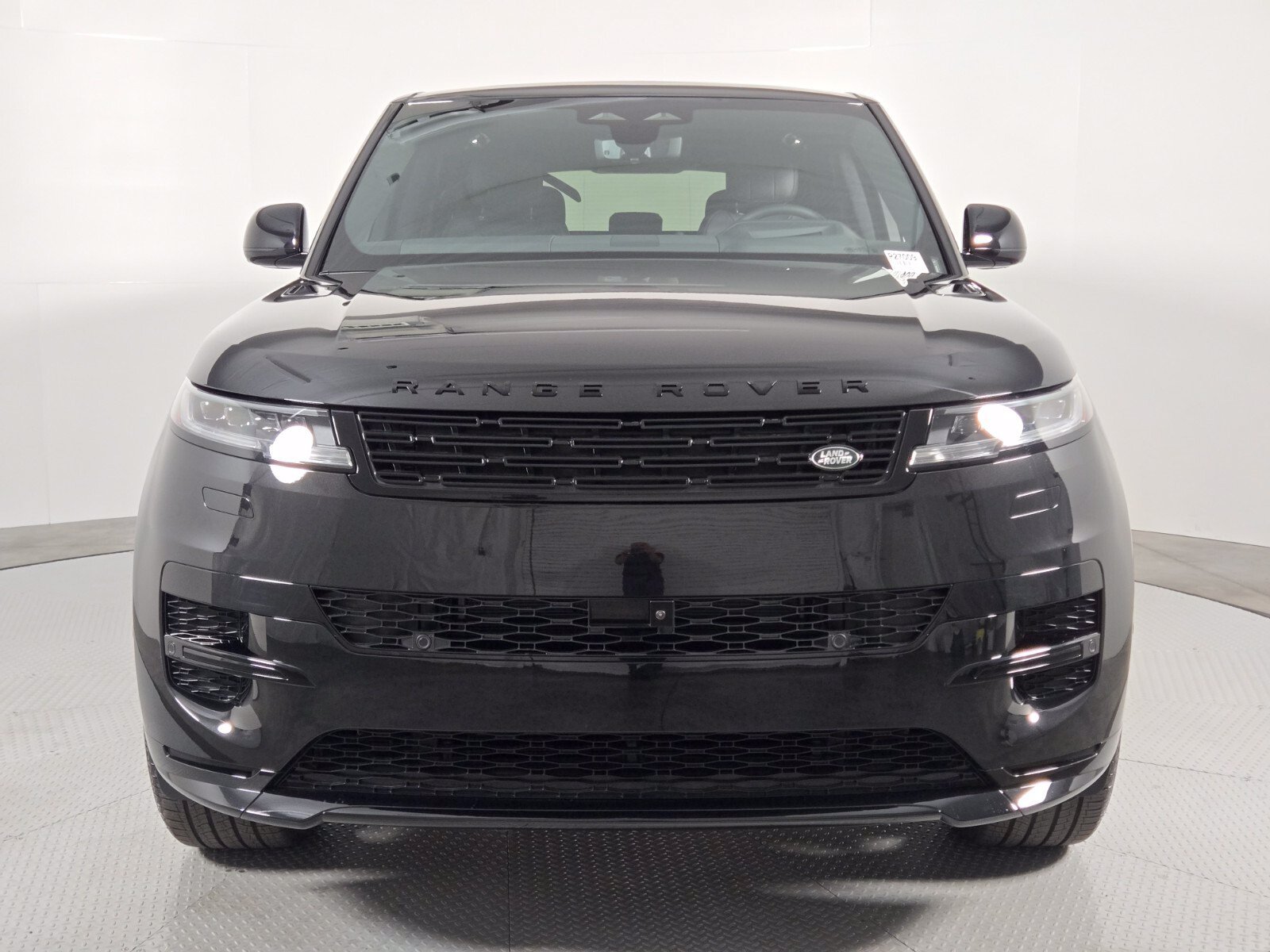 New 2027 Land Rover Range Rover Sport Dynamic SE AWD/4WD image 8