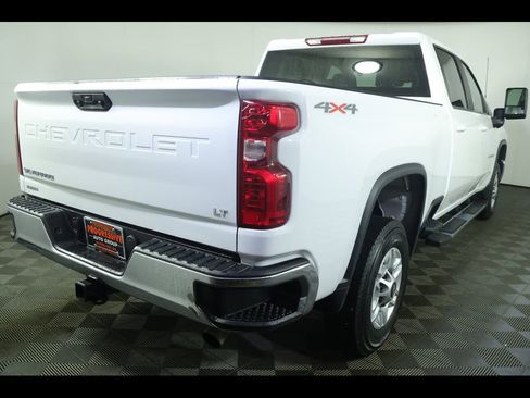 Used 2024 Chevrolet Silverado 2500 LT image 14