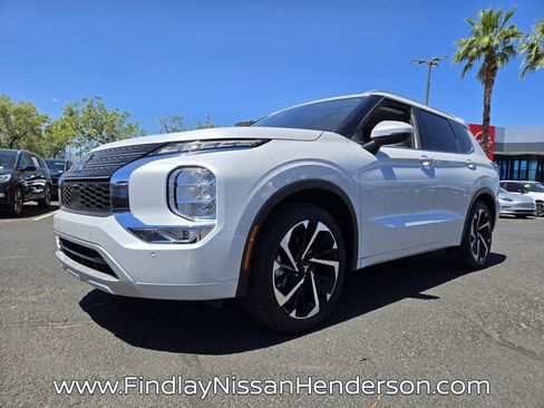 Used 2024 Mitsubishi Outlander SEL FWD image 2