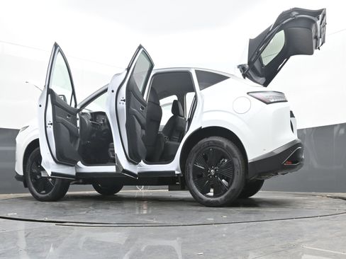 New 2025 Nissan Murano SV image 43