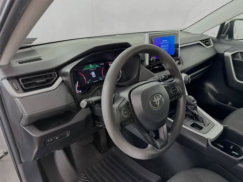 Used 2023 Toyota RAV4 XLE AWD/4WD image 16
