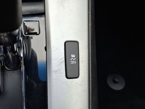 Used 2014 Chevrolet Cruze LT image 36