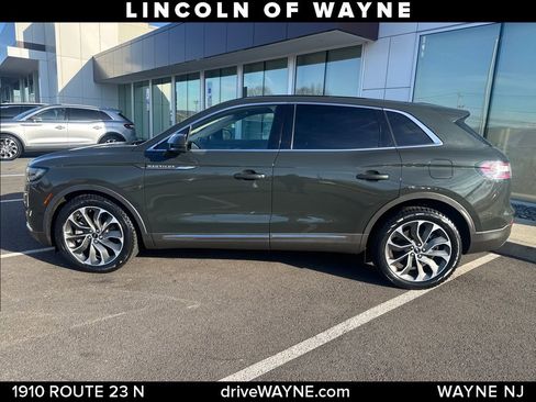 Certified 2022 Lincoln Nautilus Reserve image 2