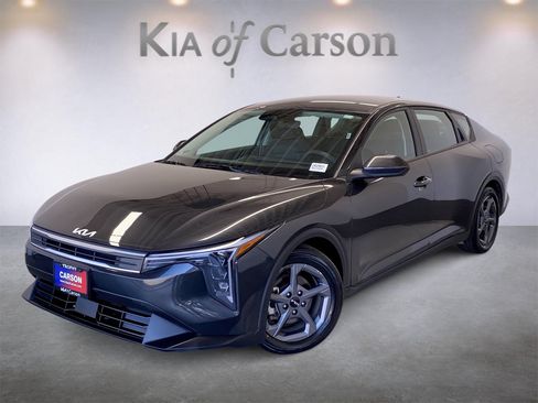 Certified 2025 Kia K4 FWD image 1