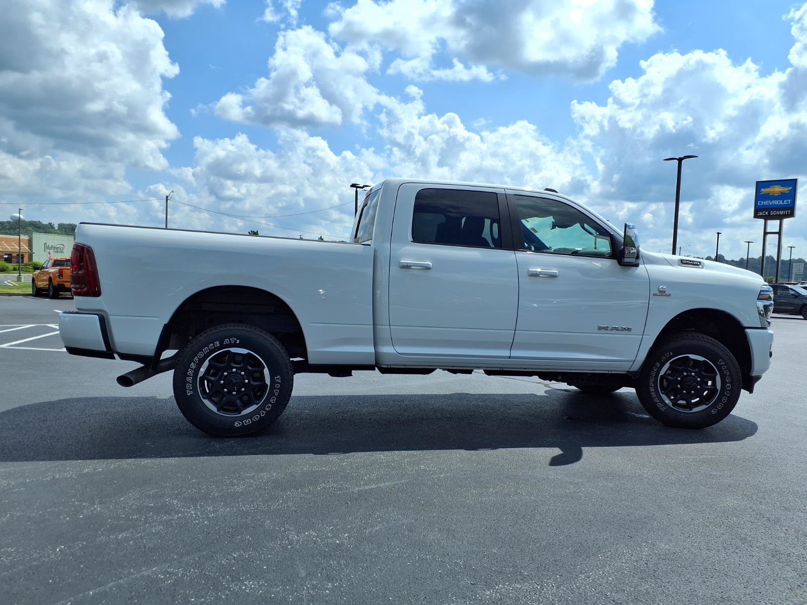 Used 2026 RAM 2500 Laramie AWD/4WD image 36