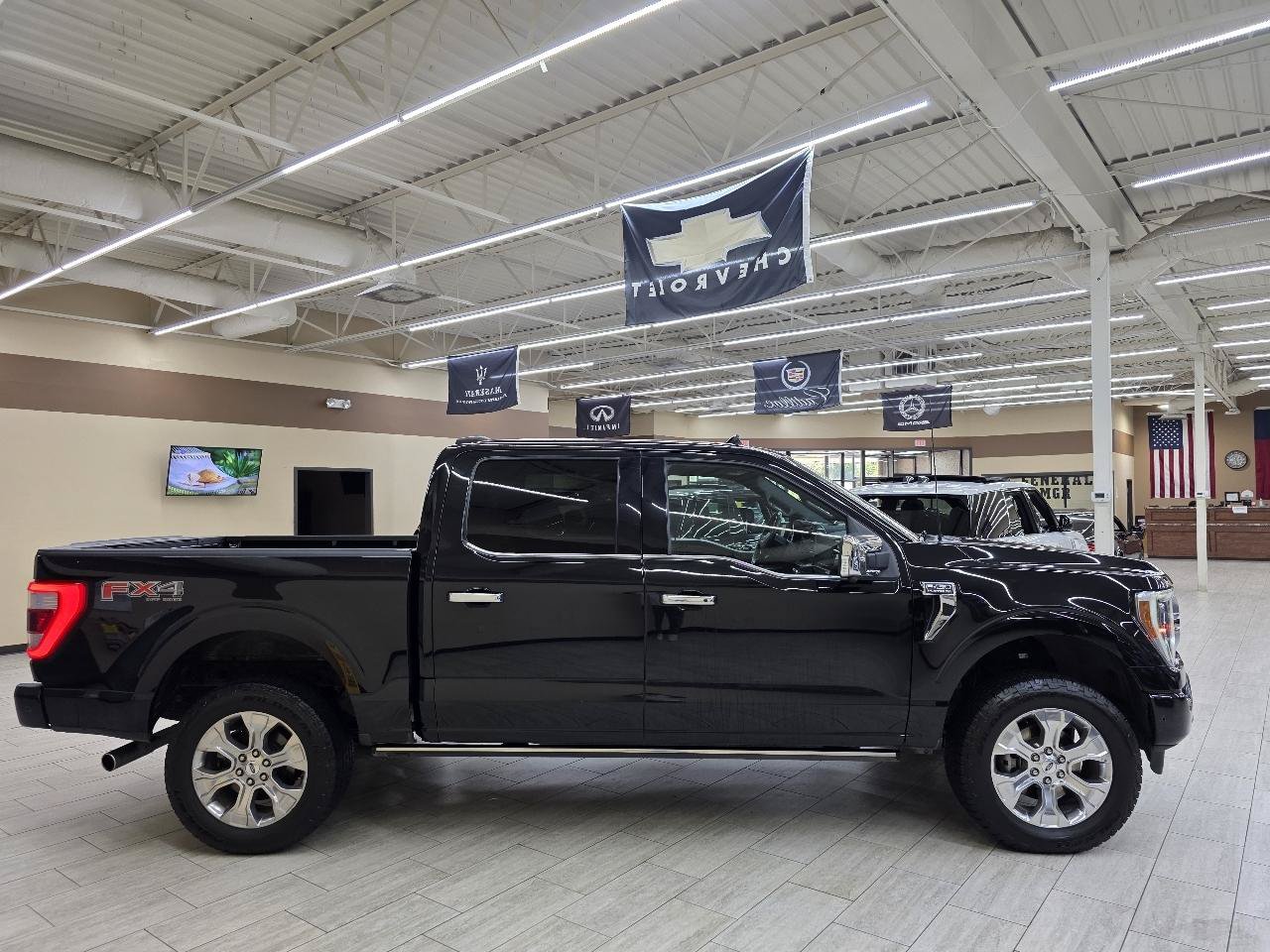 Used 2022 Ford F150 Platinum w/ Equipment Group 701A High AWD/4WD image 5