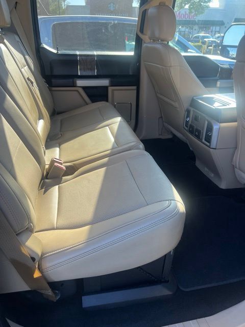 Used 2018 Ford F250 Lariat w/ Lariat Ultimate Package RWD image 9