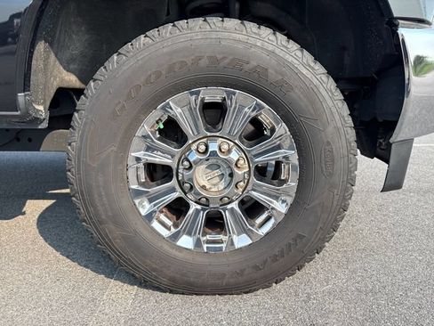 Used 2018 Ford F250 XLT w/ XLT Premium Package AWD/4WD image 11