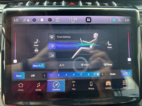 Used 2024 Jeep Grand Cherokee Limited w/ Black Appearance Package image 39