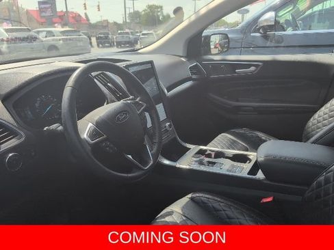 Used 2023 Ford Edge Titanium w/ Equipment Group 301A AWD/4WD image 4