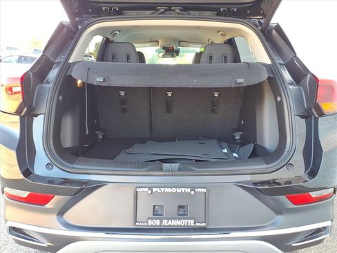 Certified 2022 Buick Encore GX Essence image 9