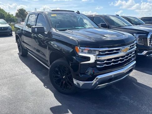 Used 2023 Chevrolet Silverado 1500 LTZ w/ Technology Package AWD/4WD image 3