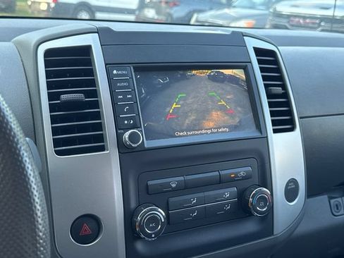 Used 2021 Nissan Frontier SV RWD image 20