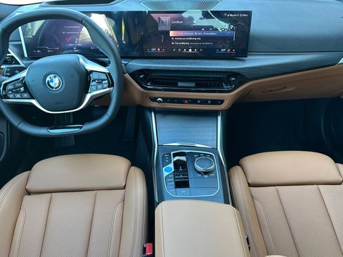 Used 2025 BMW i4 eDrive40 image 17