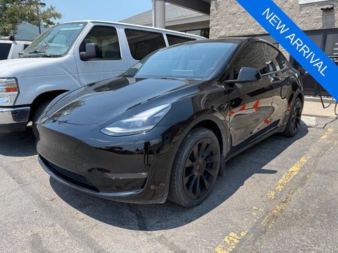 Used 2023 Tesla Model Y Long Range AWD/4WD image 1